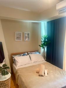 Cozy Room Azure Staycation