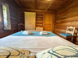 C Les rondins nature gîte 8 personnes avec jardin