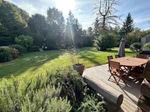 Maisons de vacances C Les rondins nature gite 8 personnes avec jardin : photos des chambres