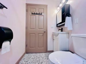 NEW! Fireworks View next to Casino walk to falls