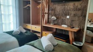 Hotels Hotel Trinquet : photos des chambres