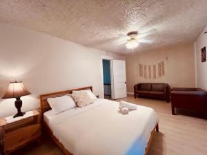 Zen style 3 bedrooms walking to the Falls USA