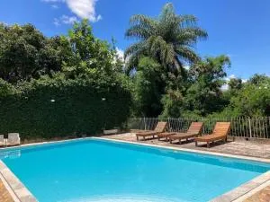 Recanto Piscina na Mata - بيتيم