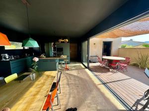 Villas Maison d-architecte avec piscine-spa chauffe en centre ville de Vaison-la-Romaine : photos des chambres
