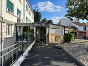 Hotels Brit Hotel du Parc Niort Centre-Parking gratuit : photos des chambres