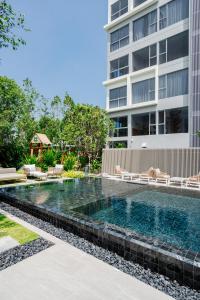 Laguna Lakeside apartments with panoramic view