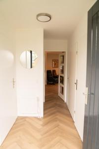 Goldenescape 6P Vip huis met Royale tuin en hottub 110