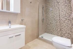 modern 3 bedroom apartment in Swieqi,Malta