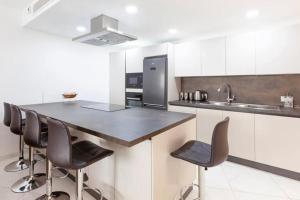 modern 3 bedroom apartment in Swieqi,Malta