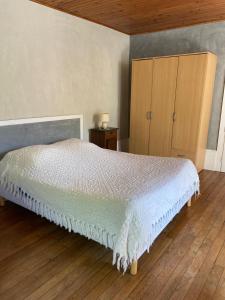 Hotels Lods Hotel de France : photos des chambres