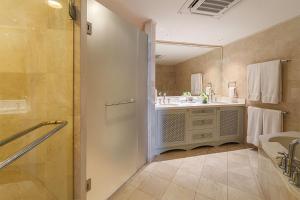 St, Peters Bay 402 apts