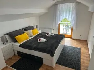 Ferienwohnung Waldblick, Faaker See - 拉茨查赫·奥伯登弗