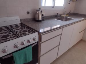 A4- Departamento céntrico, amplio y con hermosa vista al lago!