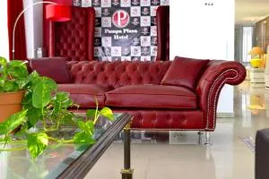 潘帕广场酒店 - 圣伊西德罗