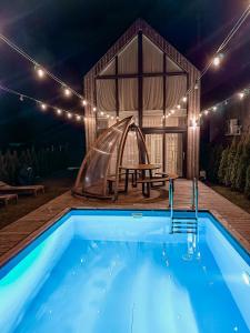 Namas su PRIVAČIU BASEINU, SAUNA IR KUBILU!