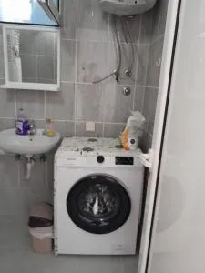 Zara by the Sea 4 - Brca