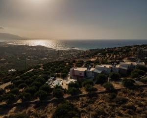 Villa Aktis with Freshwater Pool and Sea View