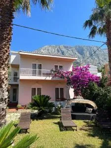 Apartments-Villa Ilaria - Blato