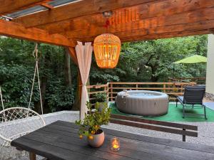 Apartment with a terrace Forest Home Lullula