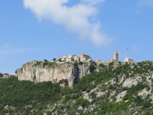 Apartment Radanović-Beaches 5 min walking 