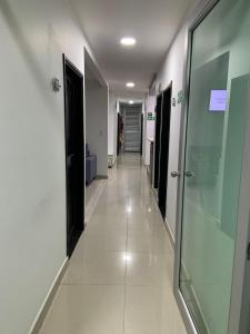 Hotel Corcega Inn