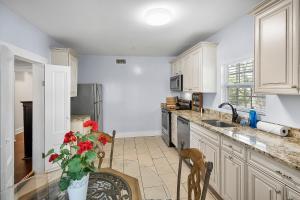 Villa Mulvey # 4