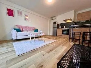 Appartement Climatisé 4prsn Au pied de la Citadelle - 贝桑松