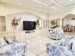 5 min to IPOH town 6br PASIR PUTEH 6BR 26pax mahjong - Kampong Pasir Puteh