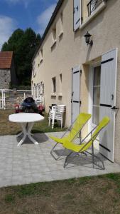 Maisons de vacances Les pommiers doux : Maison 3 Chambres