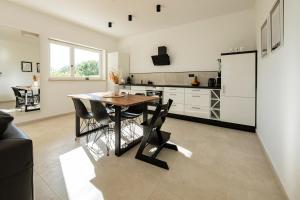 Apartments Silvana by EL-PI TOURS