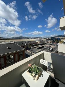 Newly refurbished studio