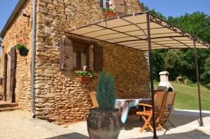 "Le Cantou" Authentique Périgourine avec belle Piscine au sel aux portes de Sarlat