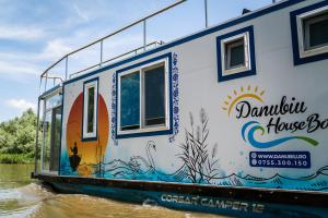 Danubiu House Boat