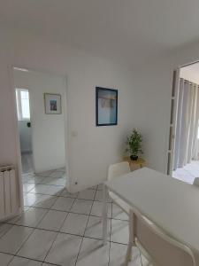 Appartements Appart au calme 3 chambres 73m2 1er etage : photos des chambres