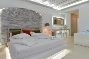 Zefi Hotel & Suites Paros Greece