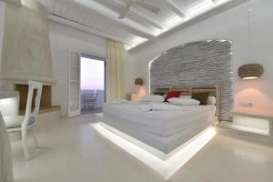 Zefi Hotel & Suites Paros Greece
