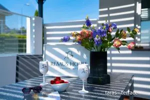 Remus House Apartments II - Idealny dla par & tylko 2-osobowe pokoje, dzieci od 12 lat, bezpłatny parking - Rozewie