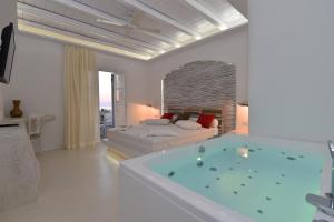 Zefi Hotel & Suites Paros Greece