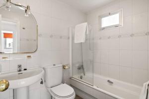 Amazing 3Br, 2 Bath Apart, Close to the Sea
