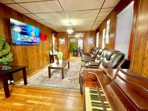 5 bedroom House King Beds 1 Bath 20 Min to Falls - Tonawanda