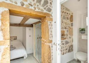 Aux Voûtes de Granit - 10 mn Lyon