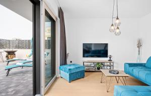 Awesome Home In Srima