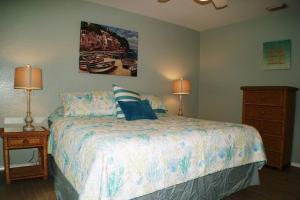 La Perla#2 Mid-island 2-3 minute walk to beach acc