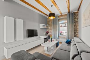 Angel's Sunrise Apartment 