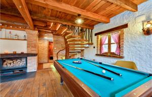 Lovely Home In Prosenik Gubasevski