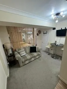 Modern Flat in Walsall UK - Pelsall