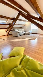 The Cliffs - Barqueiro Paradise