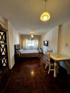 Punto Quiros - Monoambiente centrico, a la vuelta del Patio Olmos