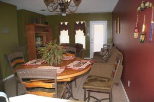 Las Palmas 8 Close to entertainment district, beach access