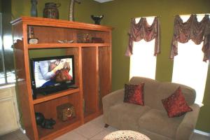 Las Palmas 8 Close to entertainment district, beach access